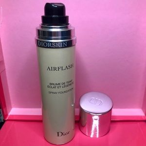 Dior - No. 301 Airflash Spray Foundation